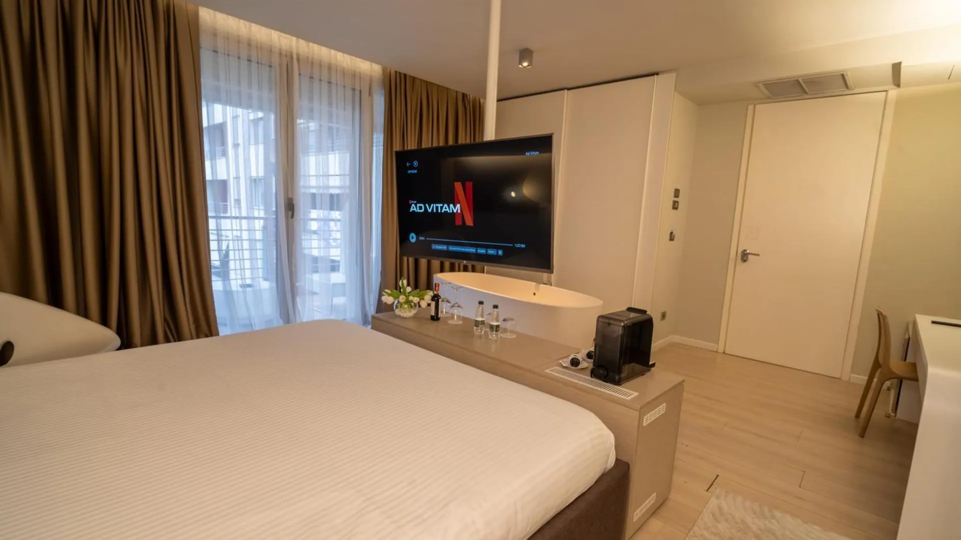 Lake Drive Rooms&Apartments Tirana Aparthotel