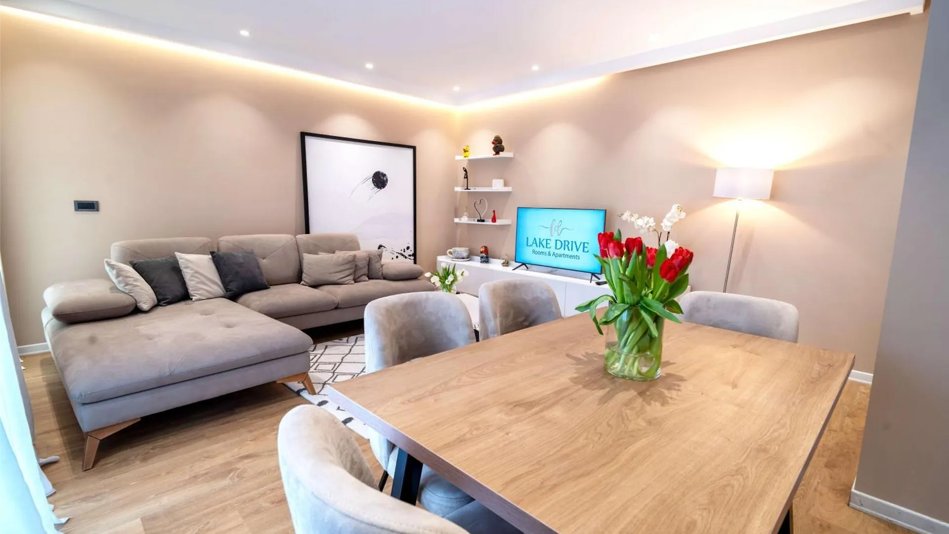 Aparthotel Lake Drive Rooms&Apartments Tirana