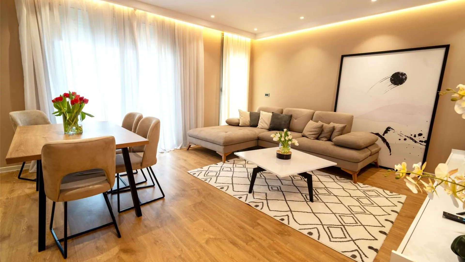 Lake Drive Rooms&Apartments Tirana Lägenhetshotell