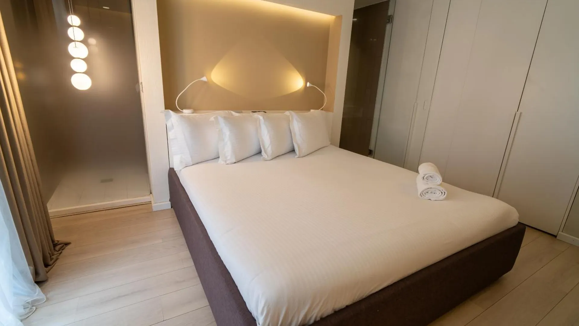 Aparthotel Lake Drive Rooms&Apartments Tirana