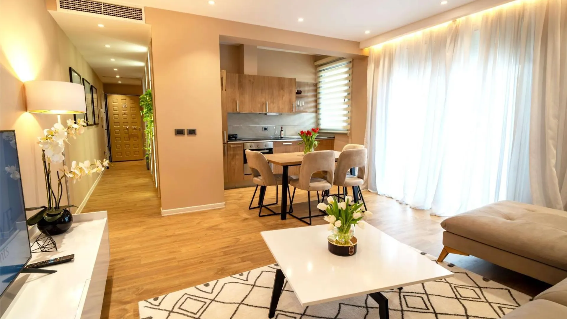 Lake Drive Rooms&Apartments Tirana