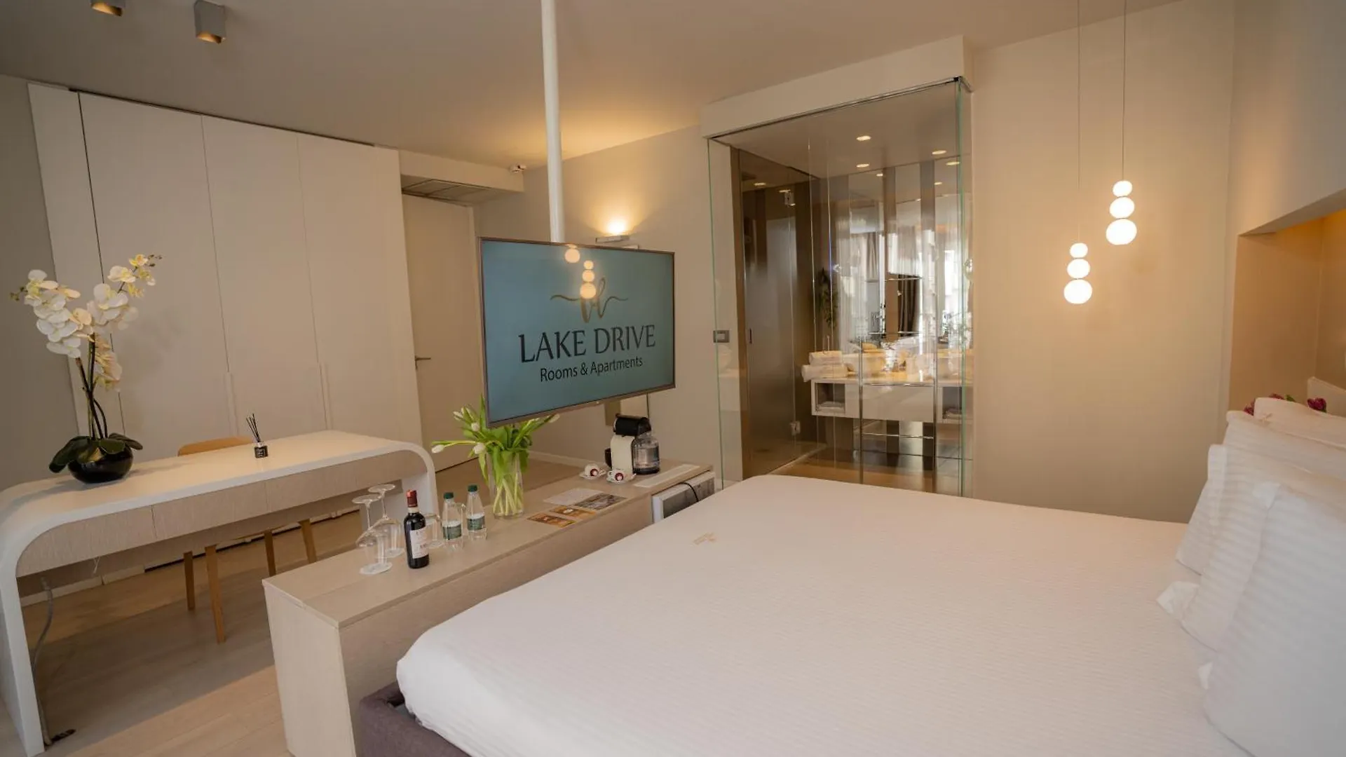 Lake Drive Rooms&Apartments Tirana