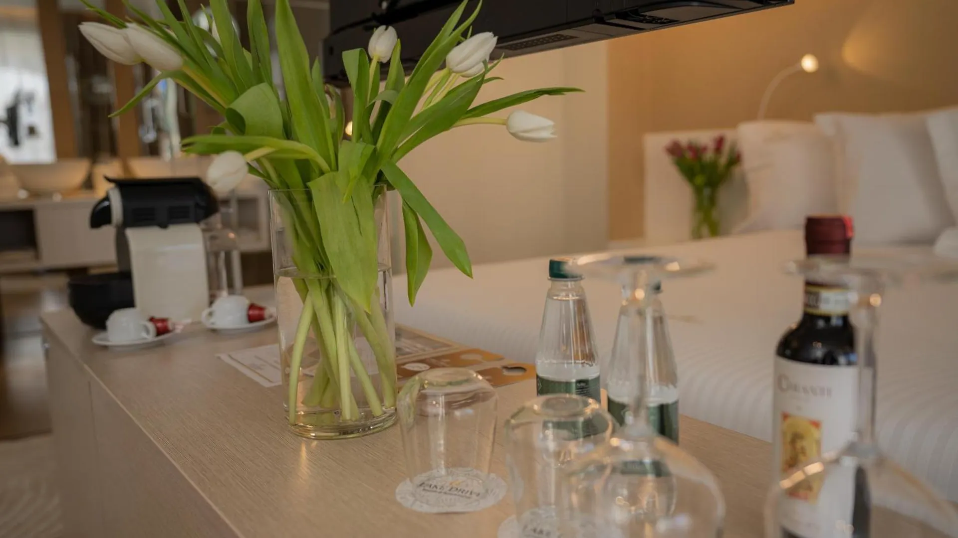 Lake Drive Rooms&Apartments Tirana