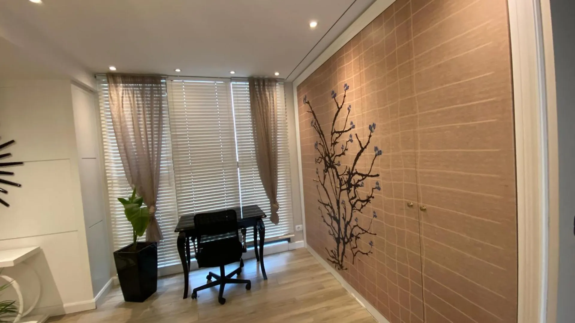 **** Aparthotel Lake Drive Rooms&Apartments Tirana Albania