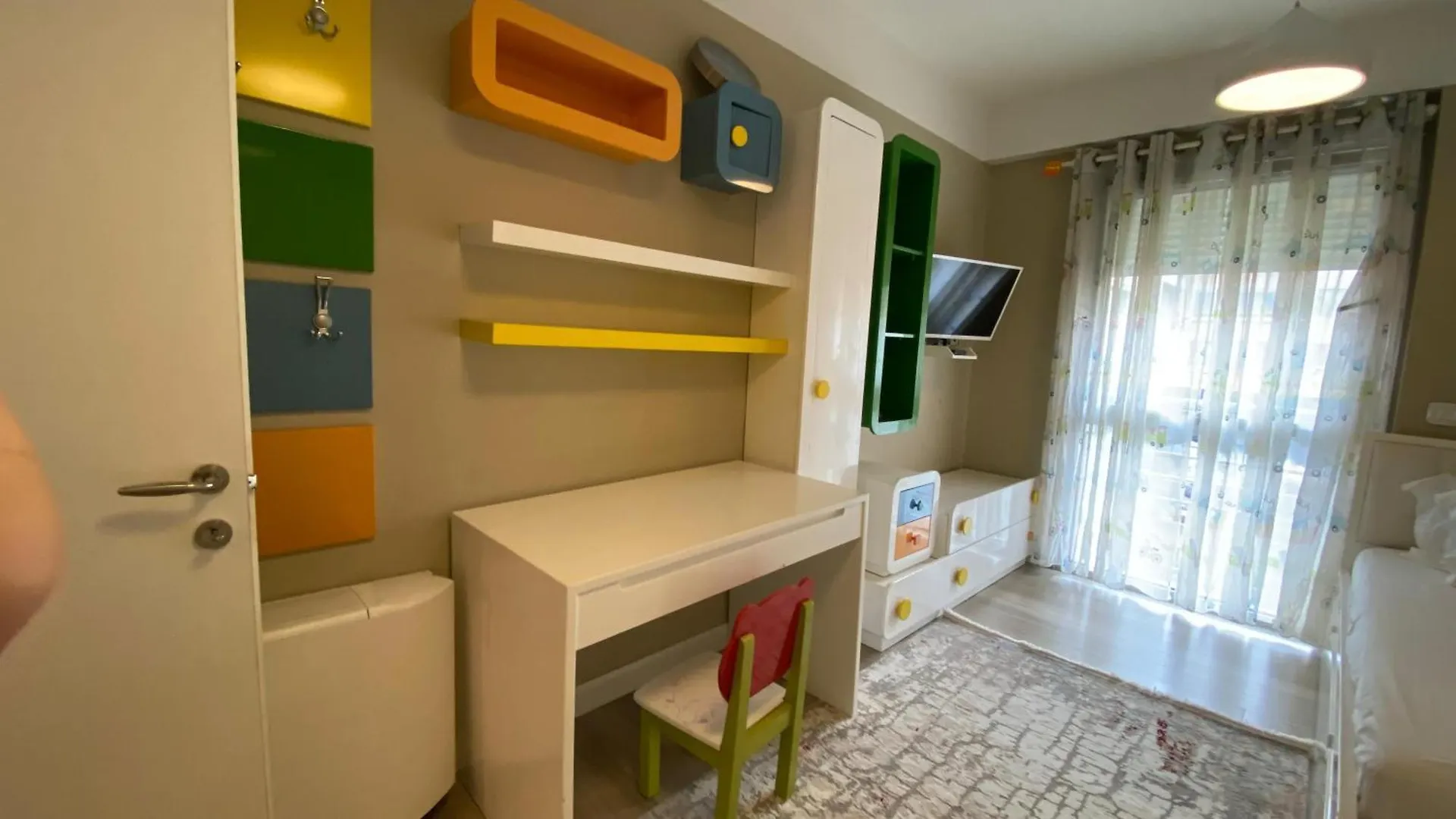 Lake Drive Rooms&Apartments Tirana